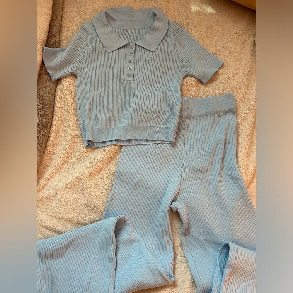 RIVIR/ Mystique Boutique Blue Collar Knit Top and Pants Set Size L